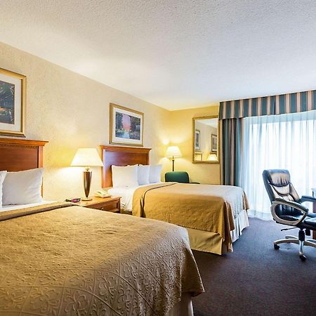 Quality Inn And Conference Center I-80 Grand Island Doniphan Exteriér fotografie