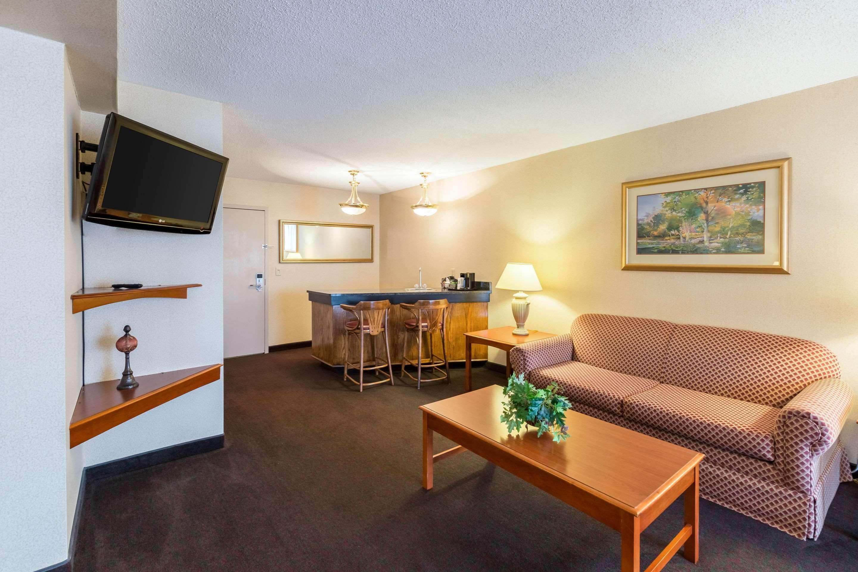 Quality Inn And Conference Center I-80 Grand Island Doniphan Exteriér fotografie