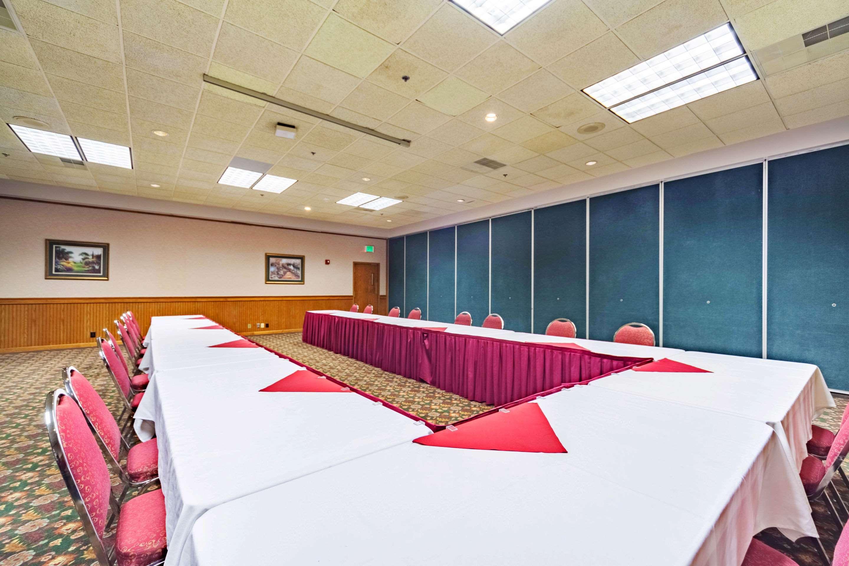 Quality Inn And Conference Center I-80 Grand Island Doniphan Exteriér fotografie