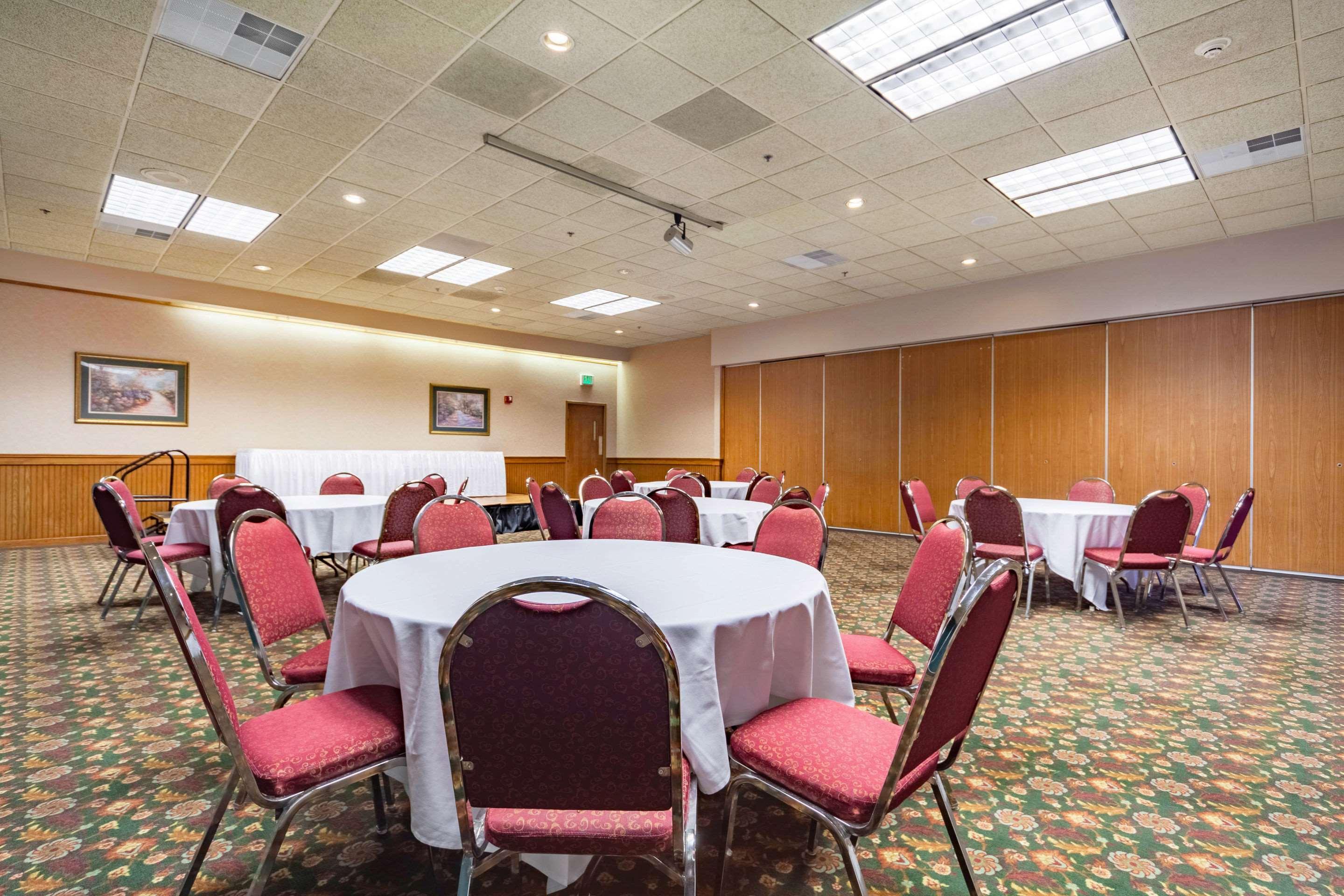 Quality Inn And Conference Center I-80 Grand Island Doniphan Exteriér fotografie
