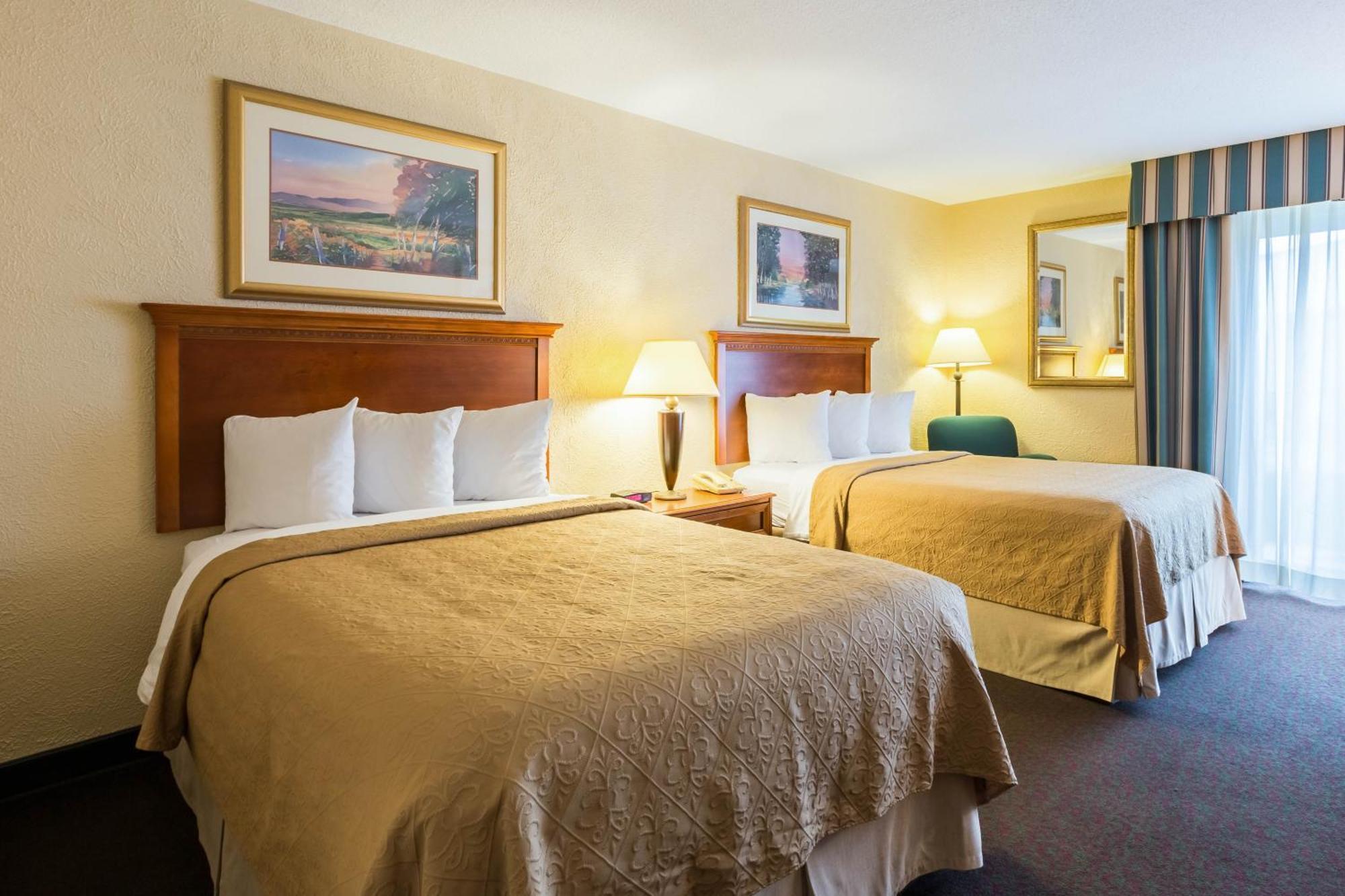 Quality Inn And Conference Center I-80 Grand Island Doniphan Exteriér fotografie